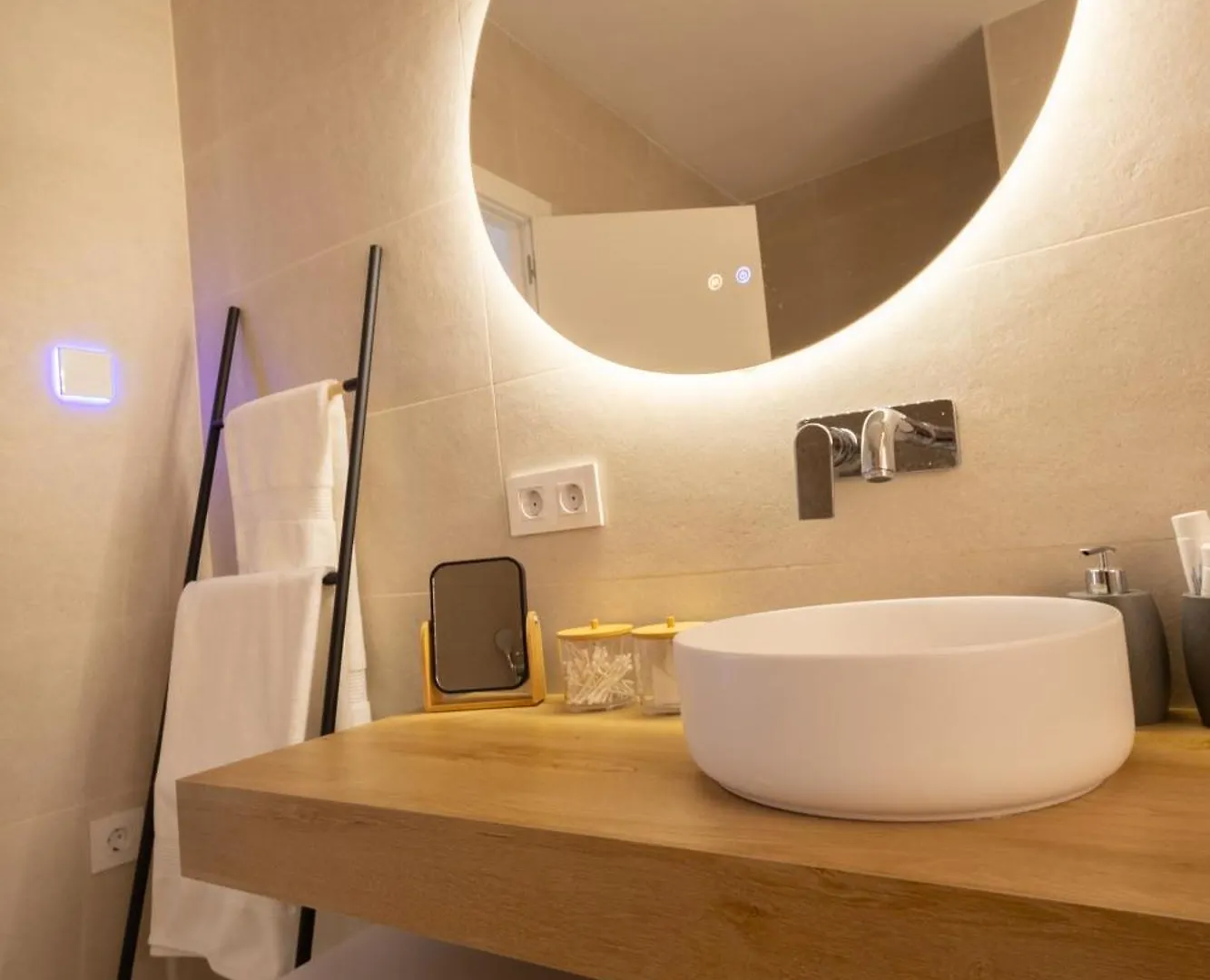 Comfy Stylish Stay In Malaga