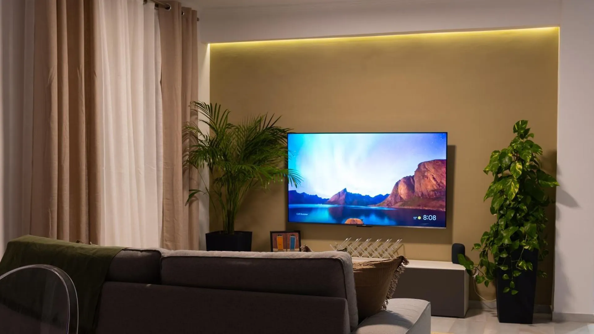 Apartment Comfy Stylish Stay In Malaga