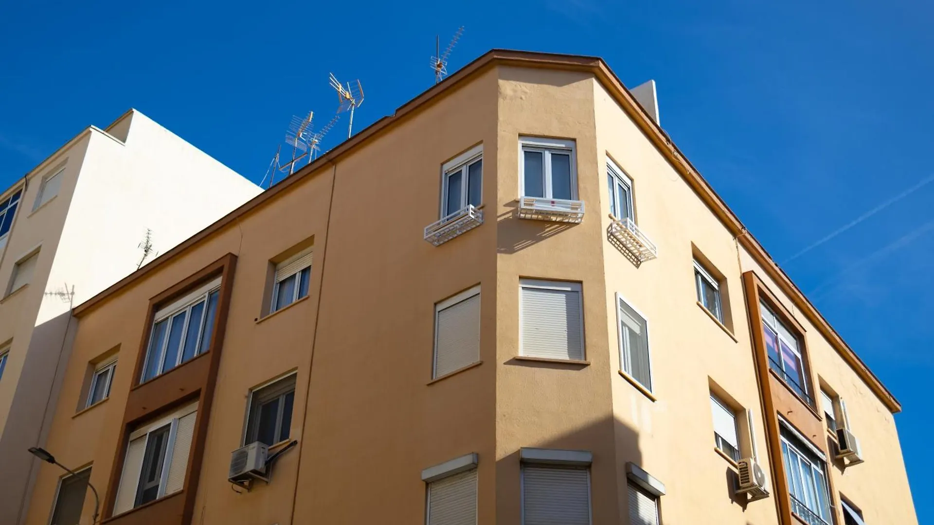 Apartment Comfy Stylish Stay In Malaga